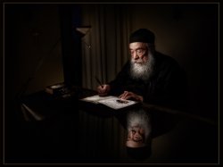 an example of the images created by Politi Naya