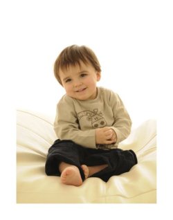 an example of the images created by Andrew Plant